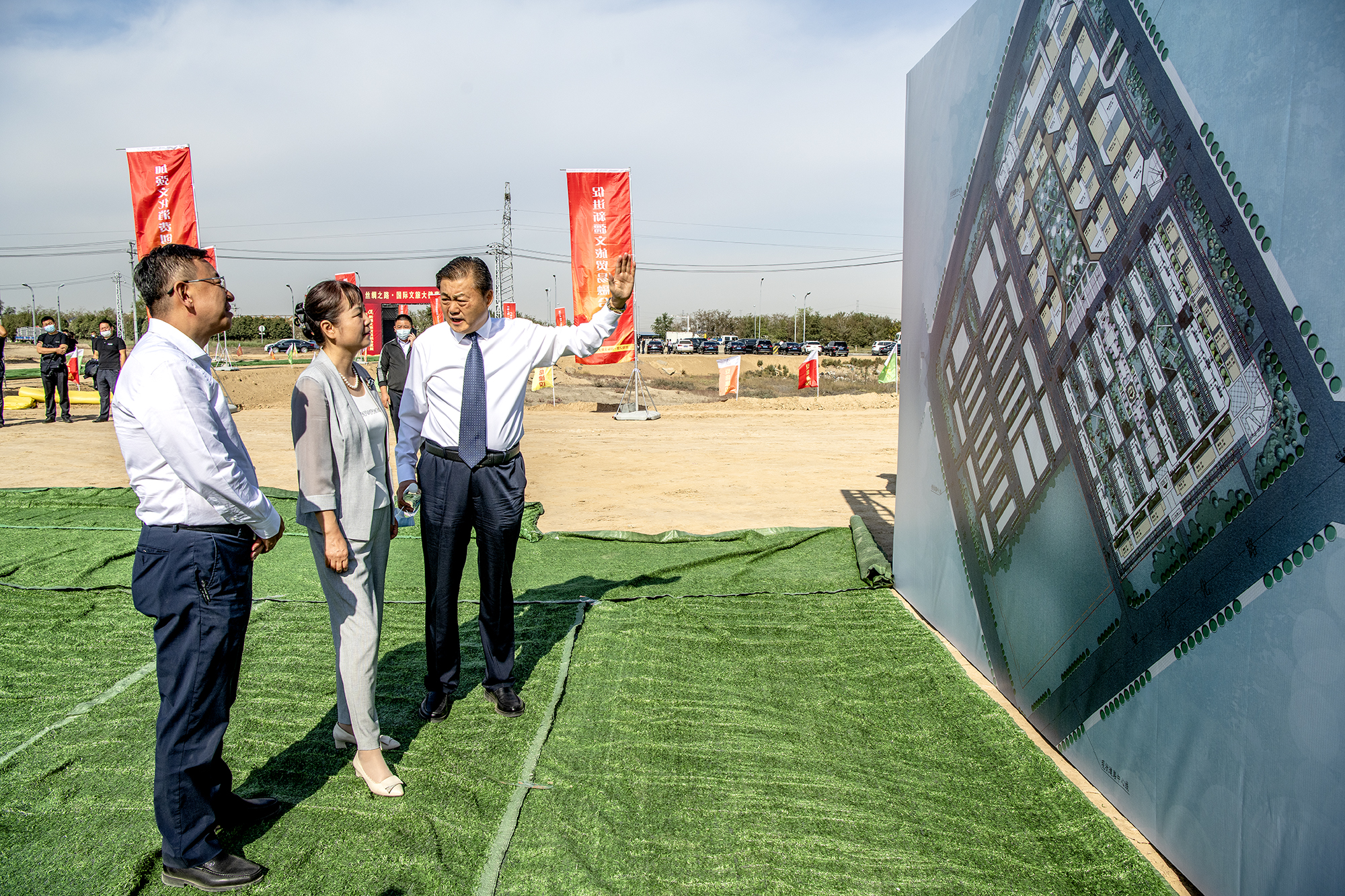 丝绸之路国际文旅大健康产业基地迎来新疆首家企业投资